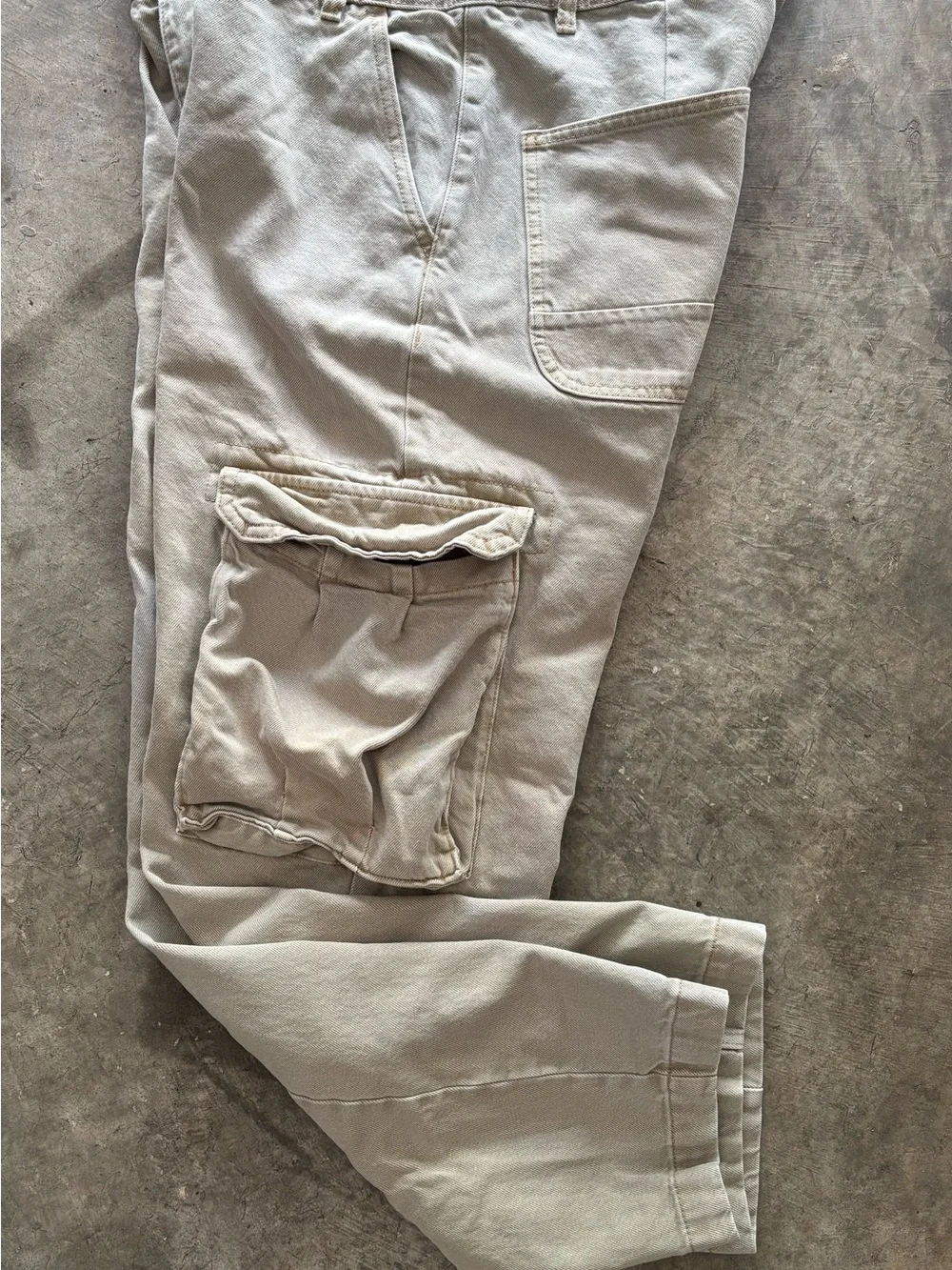 Zara Acid Washed Straight Leg Cargo Pants in Light Beige sz 36W/28L